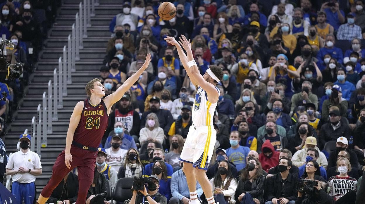 Thompson, la pasada madrugada durante el partido contra los Cavaliers