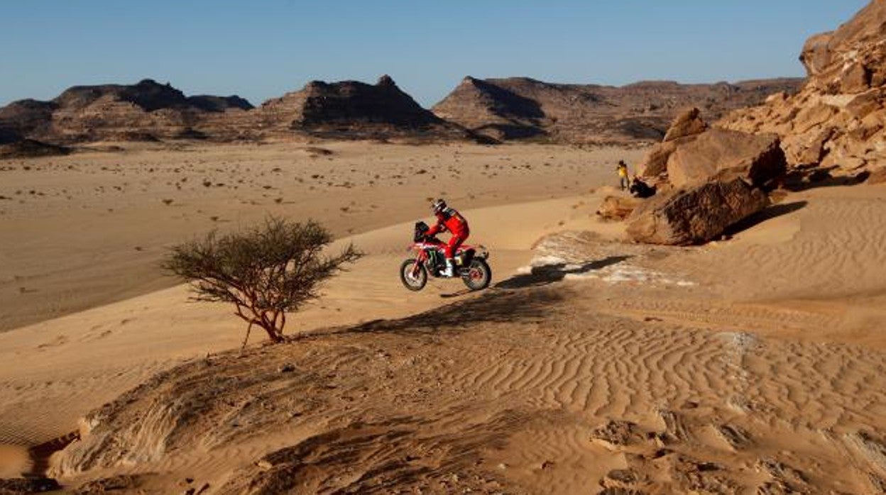 Joan Barreda, durante la décima etapa del Dakar