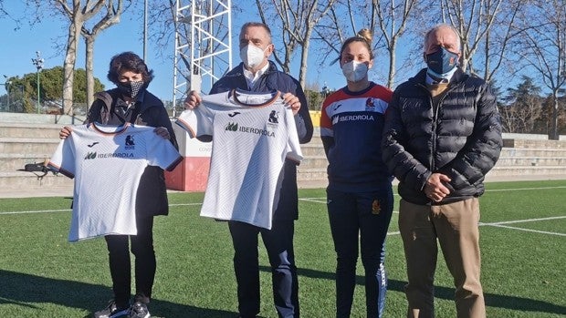 El presidente del CSD animó a las 'Leonas' del Seven que jugarán en Sevilla y Málaga