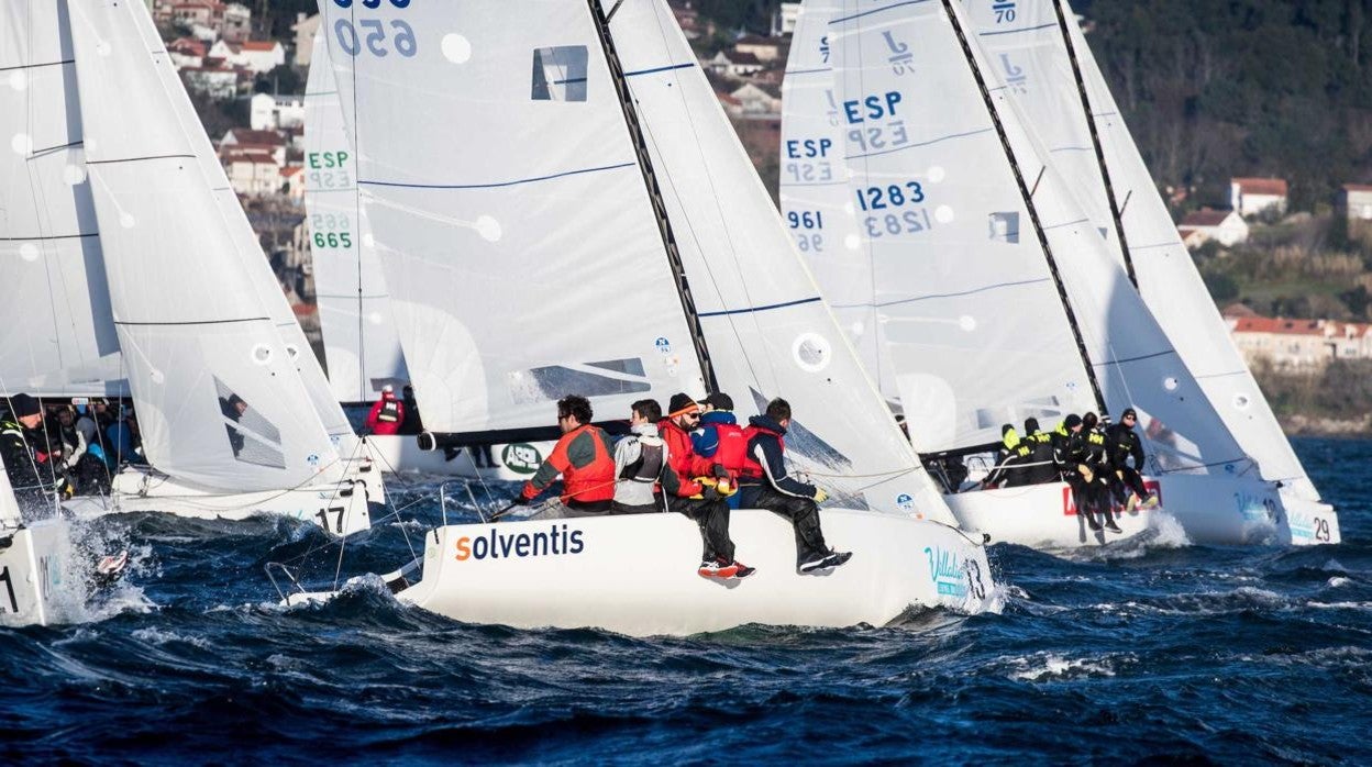 Último acto en Vigo para las Viallalia J70 Winter Series