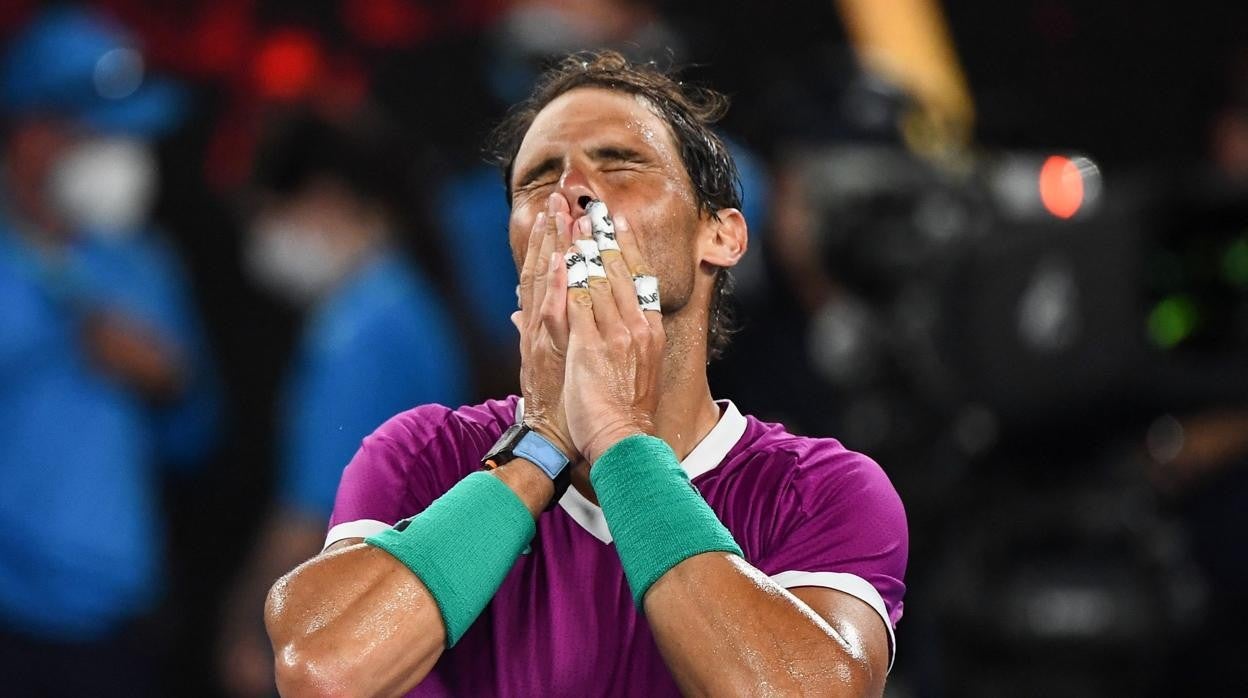 Nadal apaga los ímpetus de Berrettini y jugará la final del Abierto de Australia