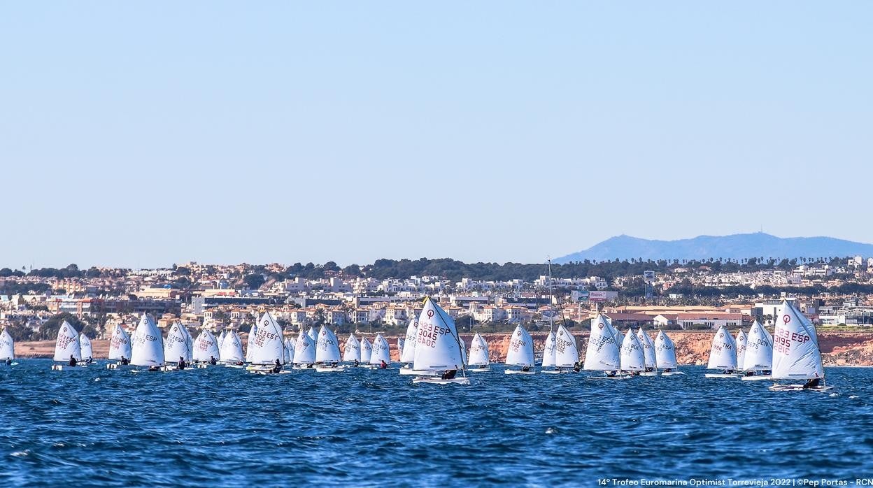 Weka Bhanubandh, virtual campeón del Trofeo Euromarina Optimist Torrevieja