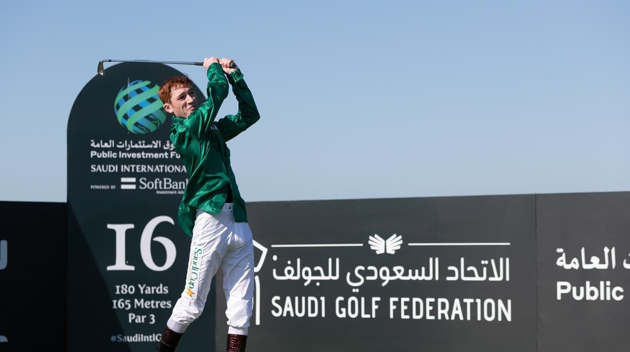 El jockey irlandés Davi Egan, en la previa de Royal Greens