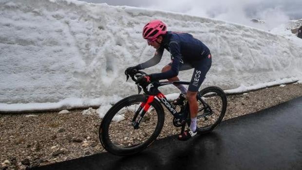 Egan Bernal se recupera de una última operación «con excelentes resultados»