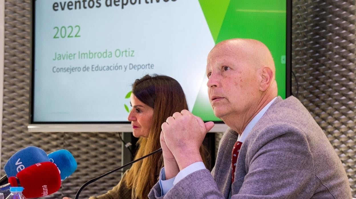 Javier Imbroda, en la rueda de prensa que ha ofrecido este miércoles en el CEAR