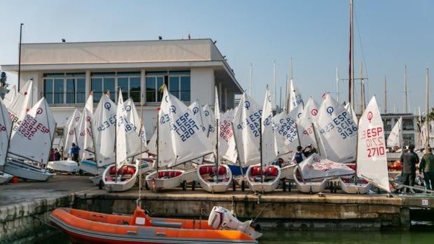 Dos mangas con poco viento en el arranque de la Regata Pro-Rigging