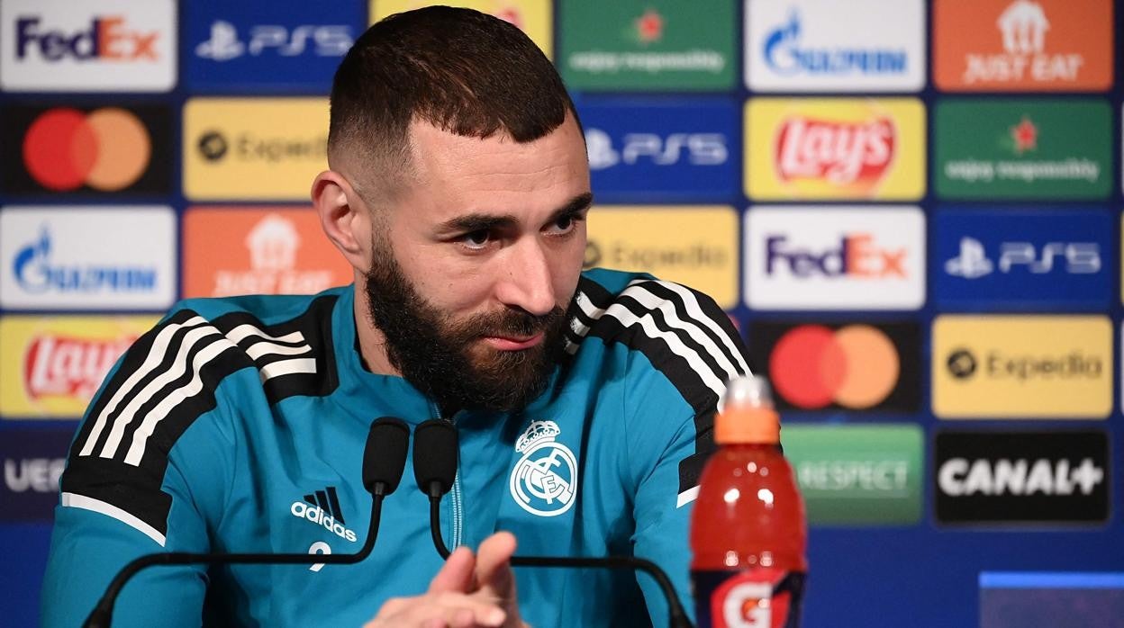 Benzema, durante la rueda de prensa previa al PSG-Real Madrid