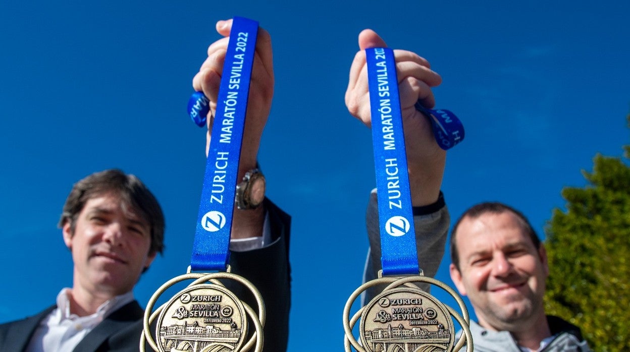 Las medallas de los finishers del Zurich Maratón Sevilla 2022