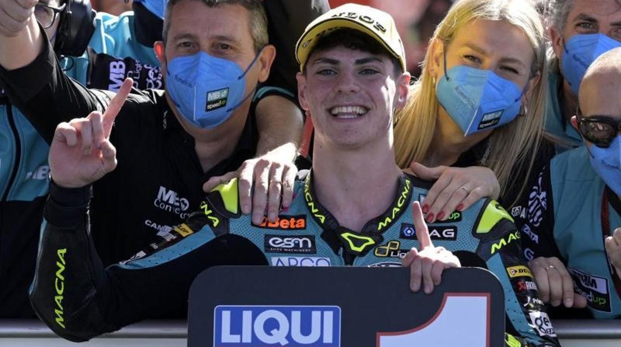 Aldeguer firma la pole más precoz de la historia en Moto2