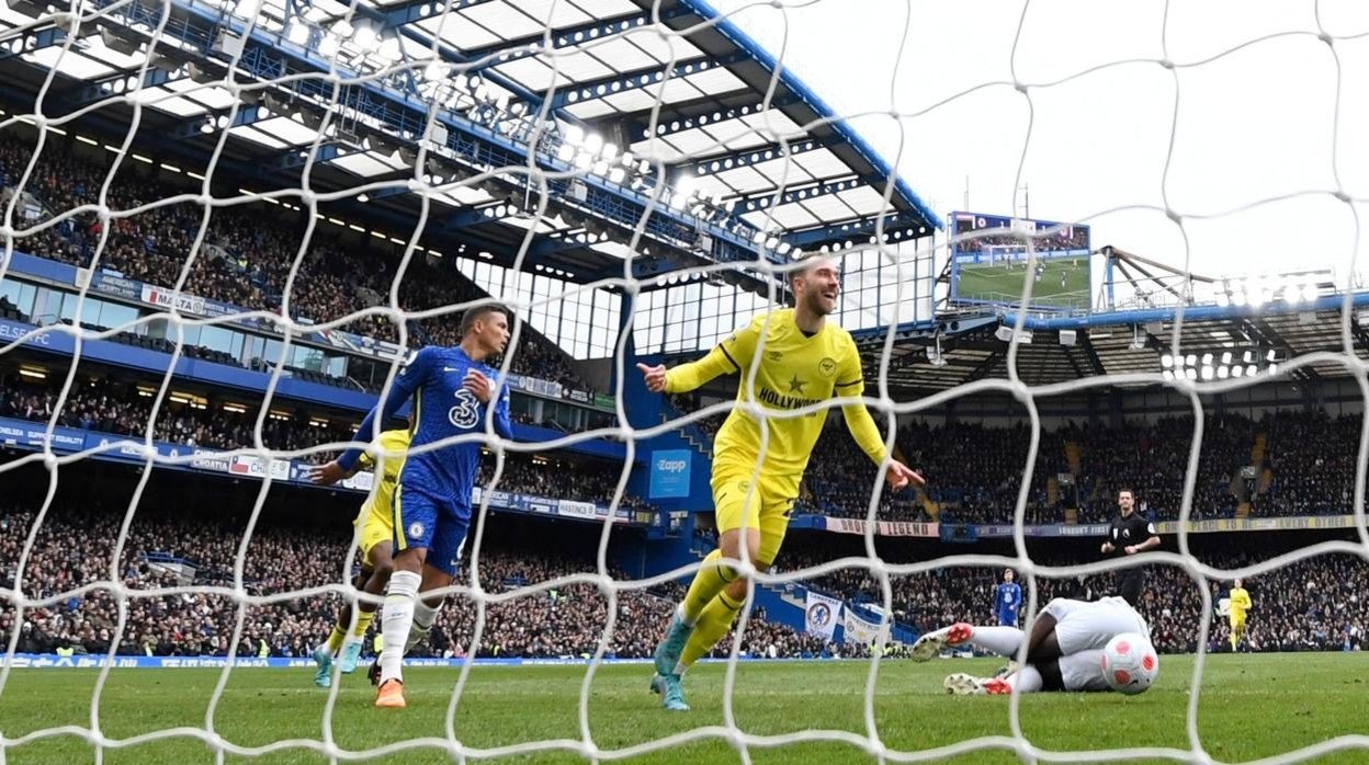 Eriksen, tras anotar el 1-2 del Brentford en Stamford Bridge