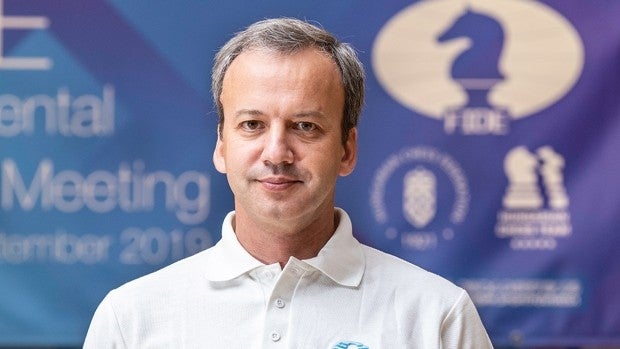 Arkady Dvorkovich, oveja negra de Putin y esperanza del ajedrez