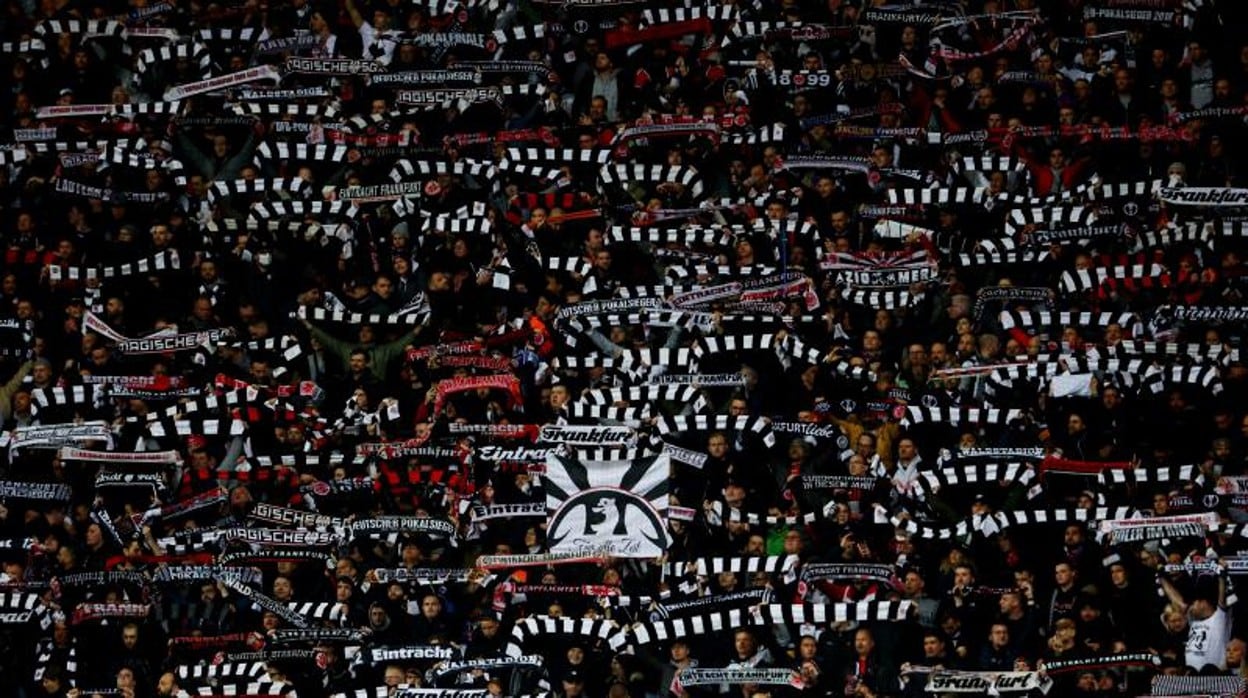 Aficionados del Eintracht, en el partido de ida