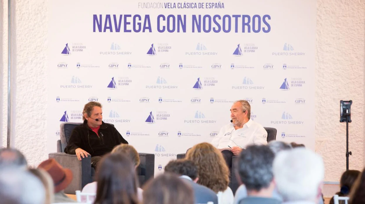 Joan Vila impresionó a una sala abarrotada en la primera entrevista del ciclo Navega con Nosotros de la Fundación Vela Clásica de España