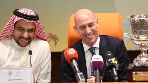 El millonario compadreo de Rubiales y Piqué para llevar la Supercopa a Arabia