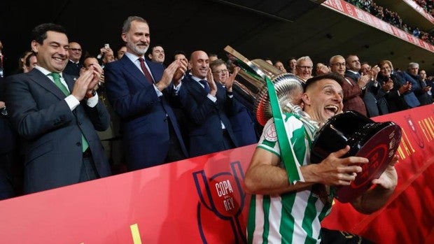 La inenarrable Copa del excepcional Joaquín: lágrimas, capote y renovación