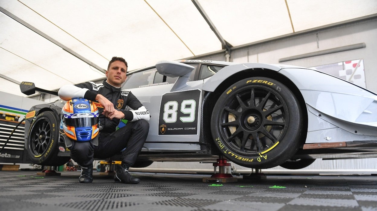 Bejarano, con su Lamborghini en Paul Ricard