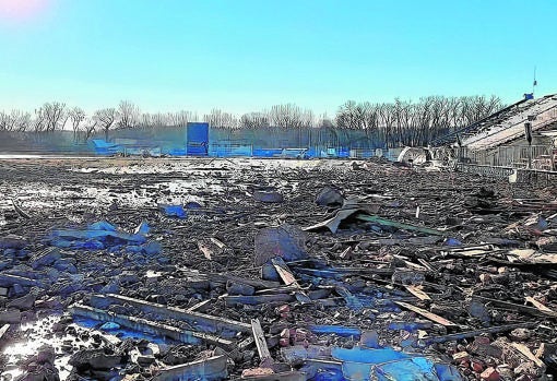 El campo del FC Dsna fue destruído por misiles rusos