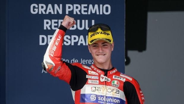 Triplete español en Moto3: Izan Guevara se volvió loco en la última curva