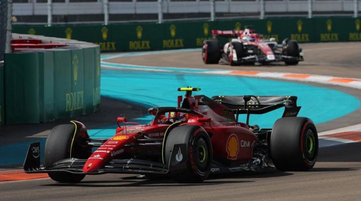 Carlos Sainz roza la primera pole de su vida en Miami