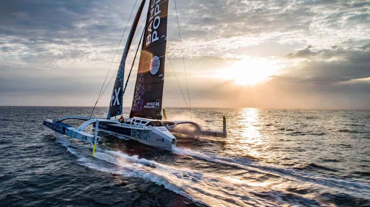 El maxi trimarán «Banque Populaire XI» optimizado para la próxima Route du Rhum