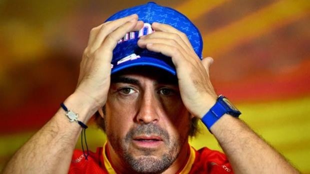 Alonso carga contra los árbitros: «Los comisarios fueron incompetentes»