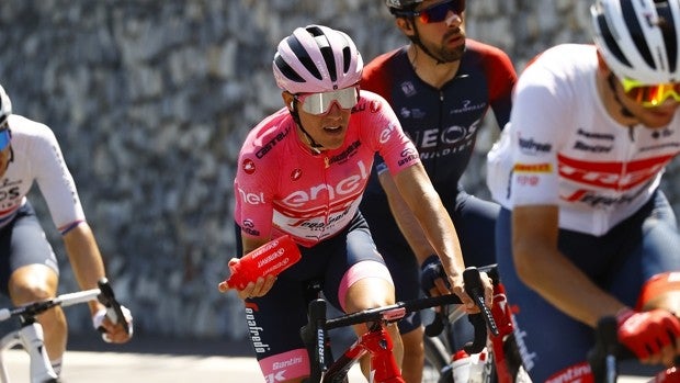 Décimo día para el sevillano Juanpe López como líder del Giro