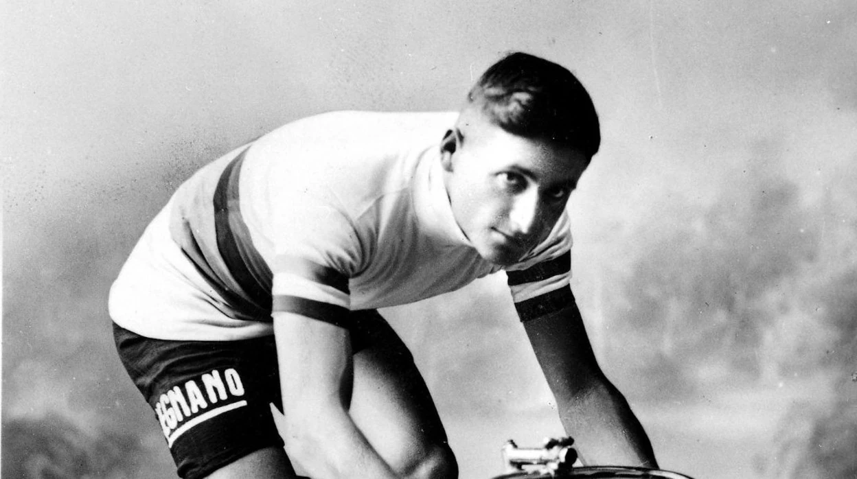 El joven Alfredo Binda cinco veces campeón en el Giro de Italia
