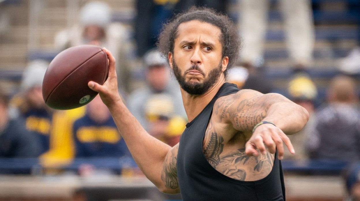 Colin Kaepernick, en una imagen reciente entrenando en Michigan