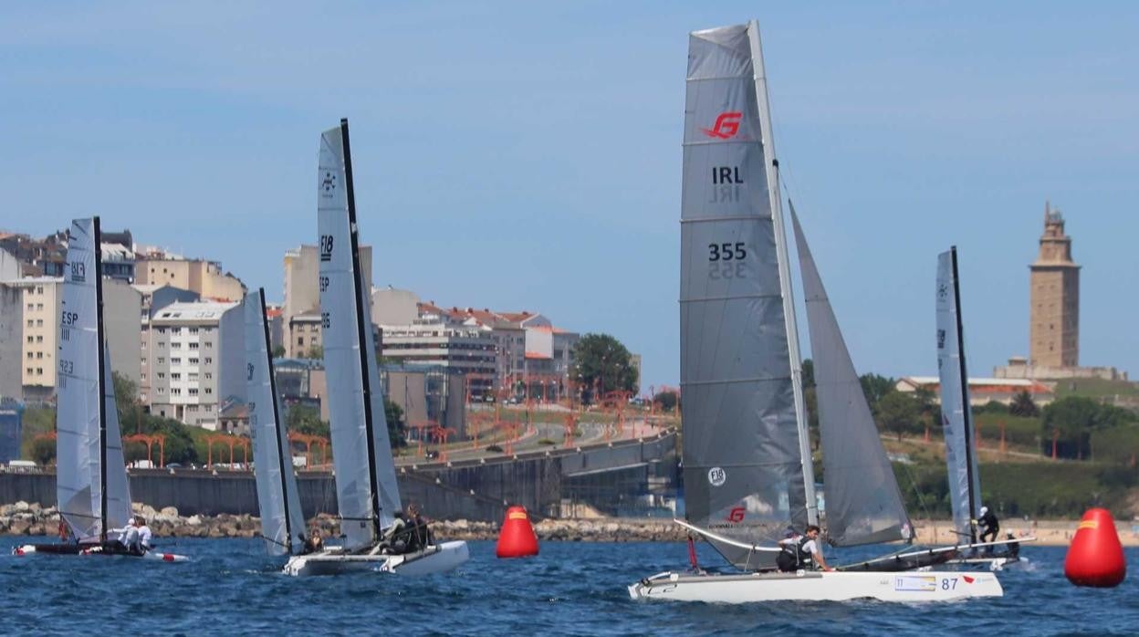 López y Doreste mandan en la Copa de España de Catamaranes