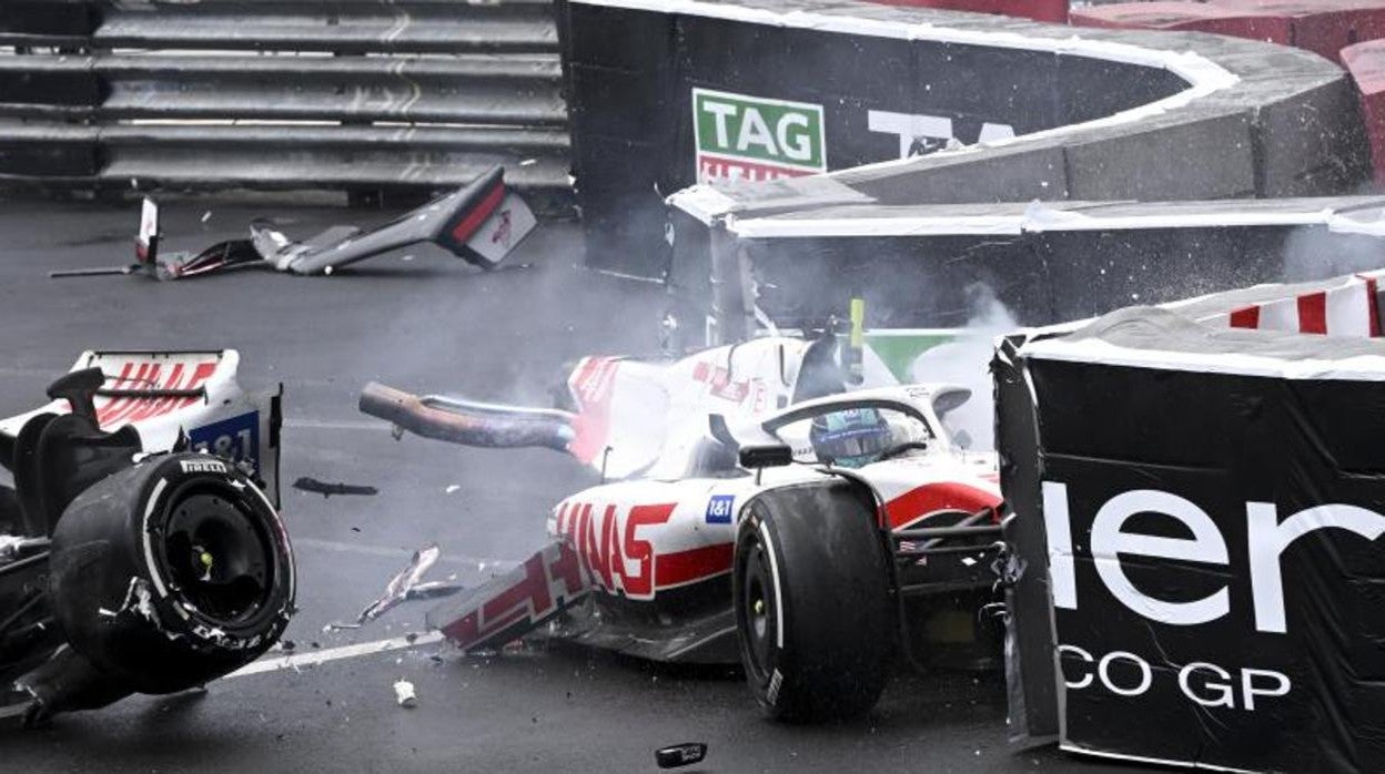 Mick Schumacher partió en dos su coche Haas