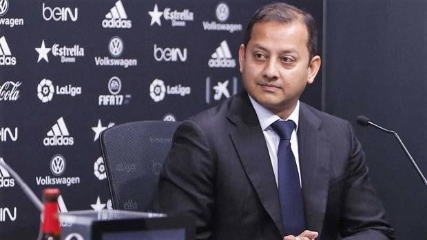 Peter Lim fulmina a Anil Murthy como presidente del Valencia