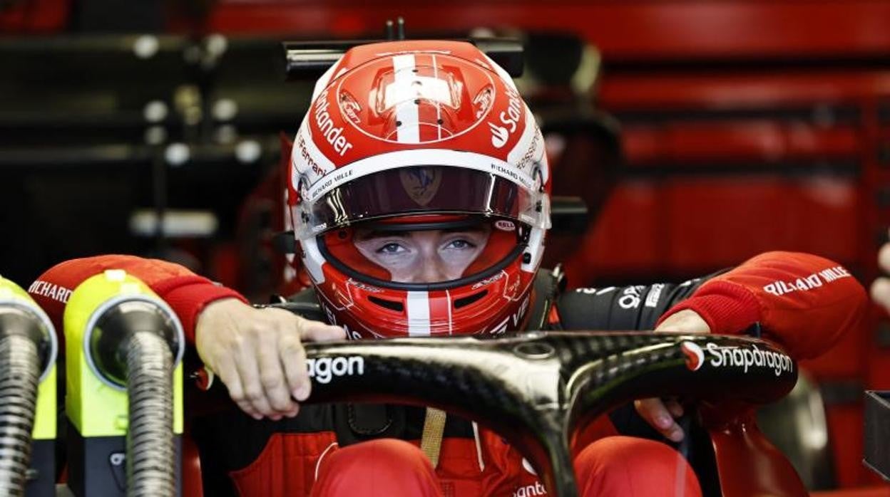 Charles Leclerc logró la pole en Bakú