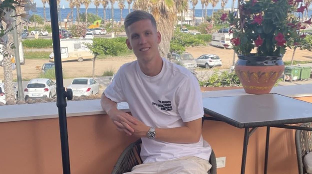 Dani Olmo, durante sus vacaciones en Valencia