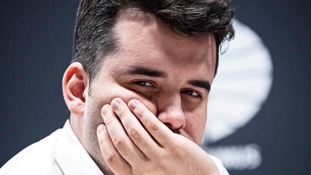 Nepomniachtchi reta a Carlsen por partida doble