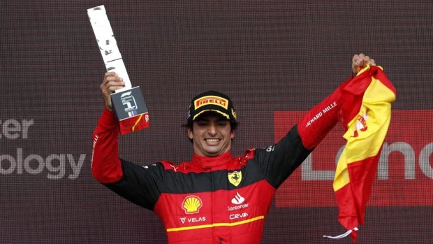 El himno español suena en la Fórmula 1 nueve años después