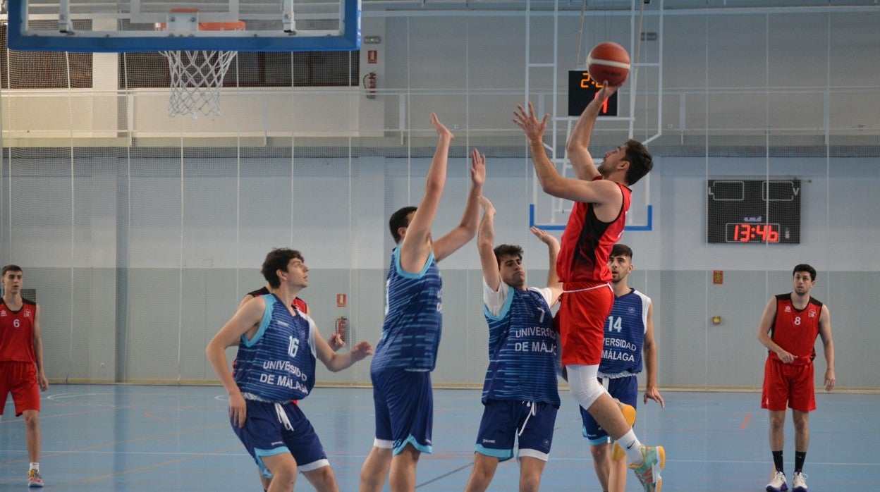 Partido entre la Universidad de Sevilla y la de Málaga