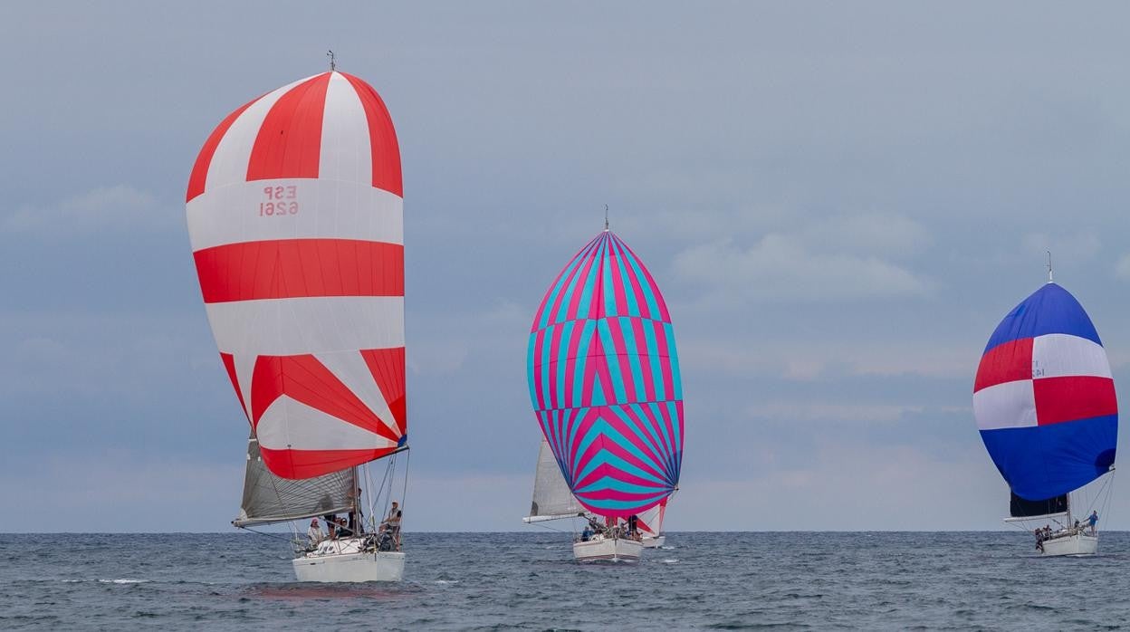 La Ballena de Oro echa de menos al viento en el Cantábrico