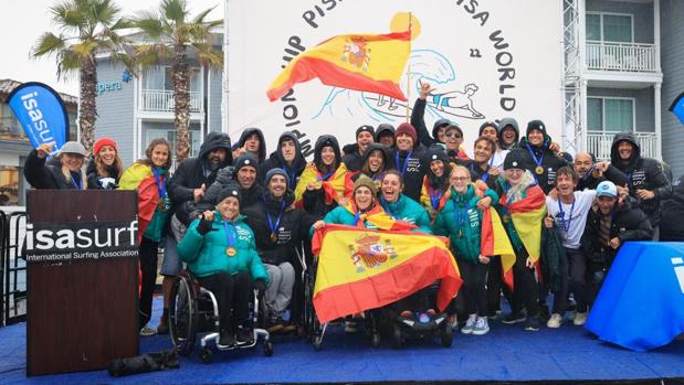 España logra el bronce por equipos en el Mundial de Surf Adaptado celebrado Pismo Beach