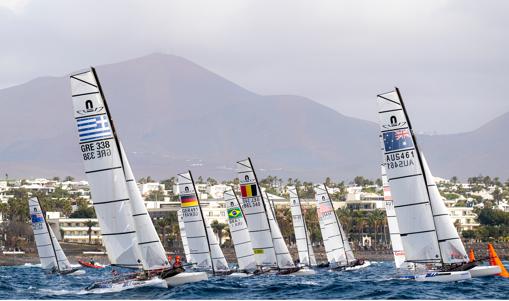 Los catamaranes y el windsurf entran en juego en la Lanzarote International Regatta