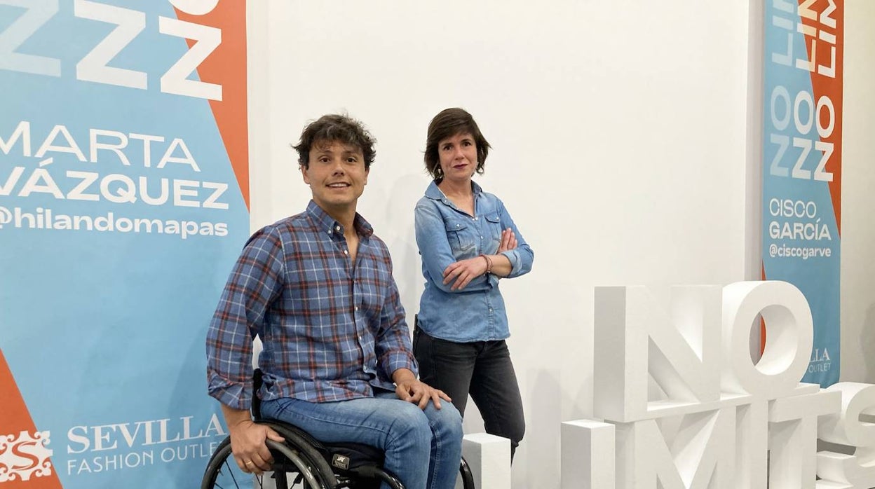 Cisco García y Marta Vázquez en la campaña de deporte de Sevilla Fashion Outlet