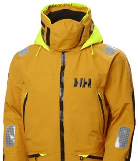 La nueva Helly Hansen Ægir Race Jacket 2.0 con rendimiento profesional y el 50% de material reciclado