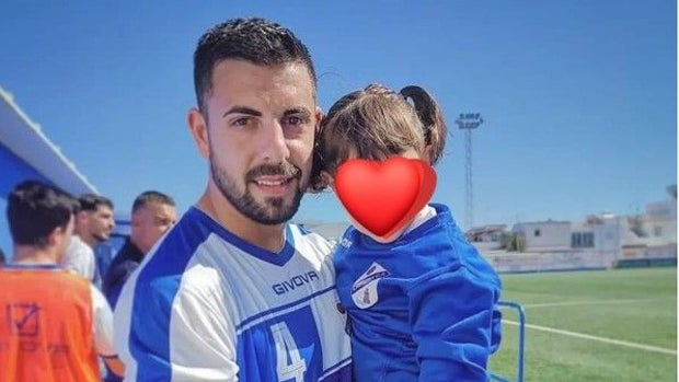 Un jugador del Chipiona CF, asesinado de una puñalada