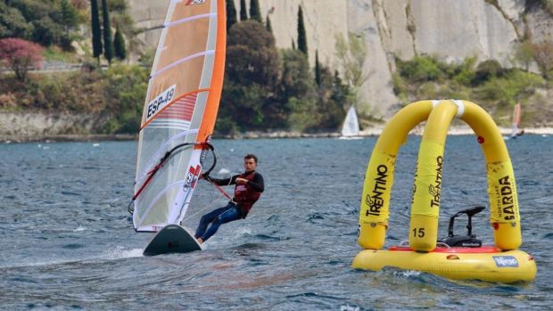 El canario Bruno Bárbara se proclama campeón de Europa juvenil de la clase Techno 293