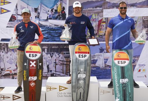 Podio Nacional Formula Kite: 1) Bernat Cortes, 2) Alejandro Climent, 3) Jacobo Espi