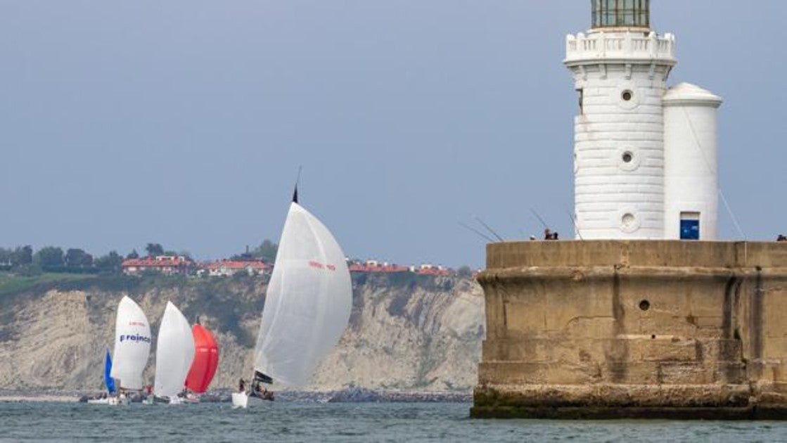 38 años de la emocionante Regata a la Inversa-BBVA, la prueba del primero de mayo