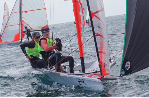 Sara e Isa Momplet y Mateo y Simón Codoñer, campeones de España 29er