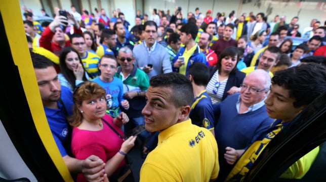 El Cádiz CF pondrá autobuses gratis para los 1.000 aficionados que acudan a Oviedo