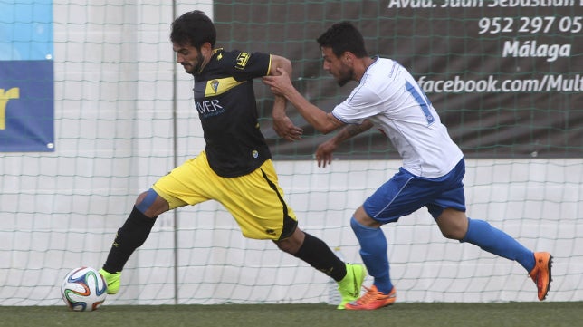 Oscar Rubio, ¿indiscutible en el lateral derecho del Cádiz CF?