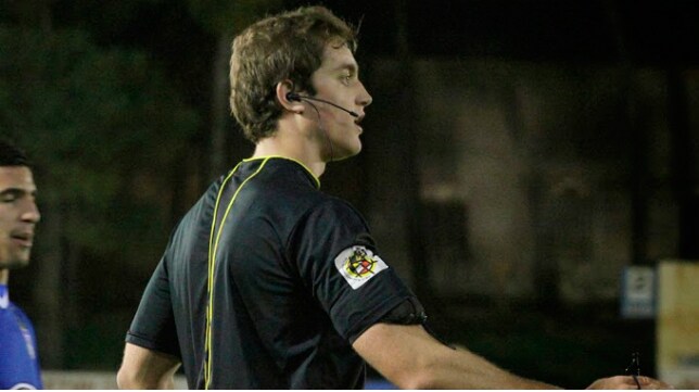 Alberola Rojas, el colegiado más joven de la historia de Primera, arbitrará el Cádiz CF-Betis