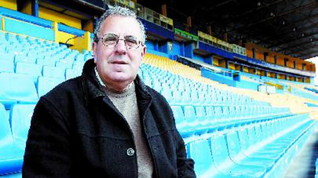 Luis Escarti: «El Cádiz CF tiene que echar dos cojones en el terreno de juego»